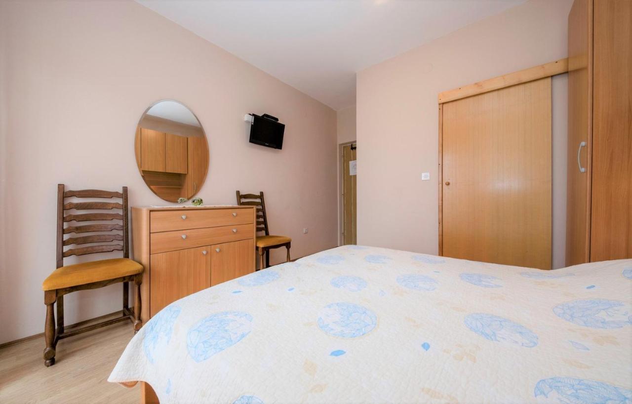 App&Rooms Anica Kampor Ngoại thất bức ảnh